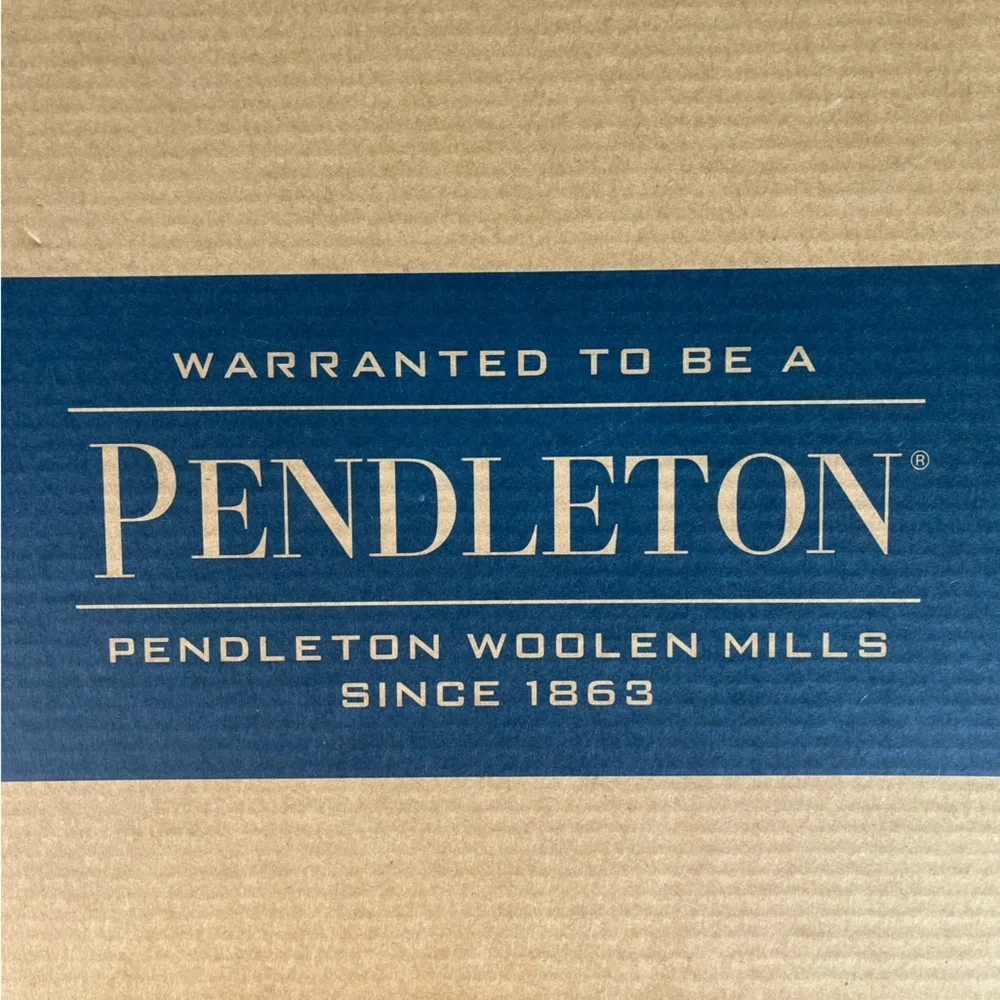 NWT Pendleton Women’s Iconic Patterned faux fur lined Rain boot - Size 7 - Picture 7 of 9